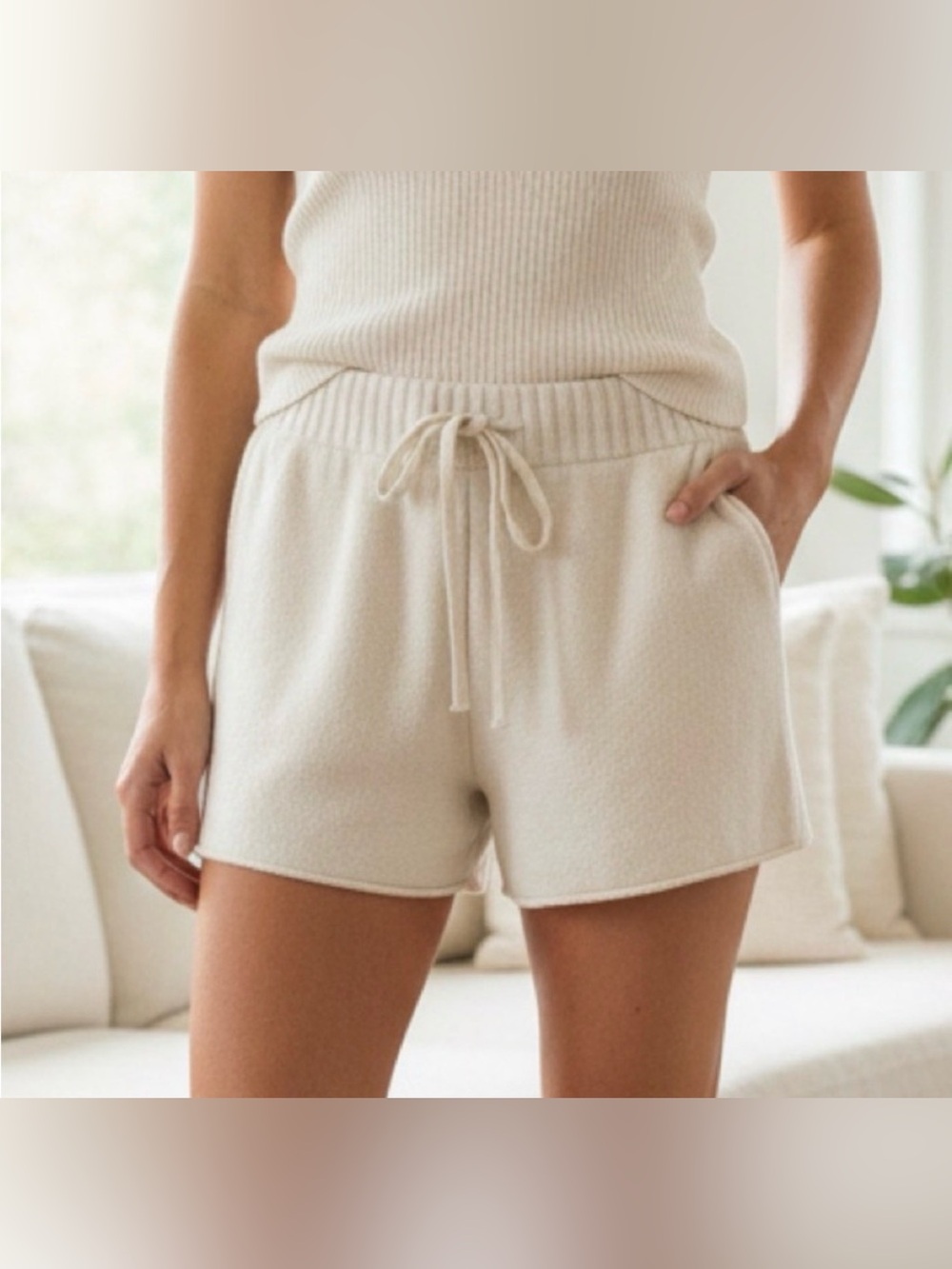 Universal Thread Cream Drawstring Knit Shorts